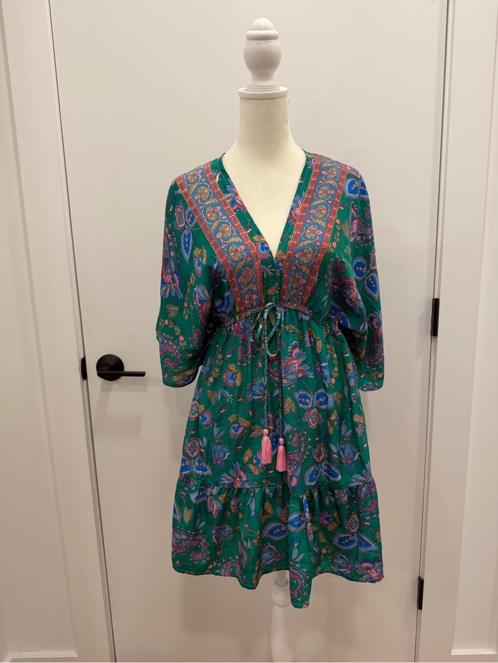 Green Paisley V-Neck Tie-Waist Mini Dress